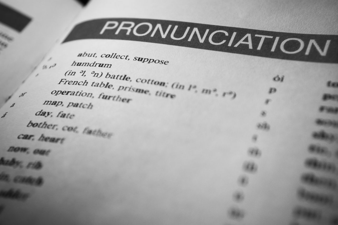 Comment prononcer th en anglais​ ?