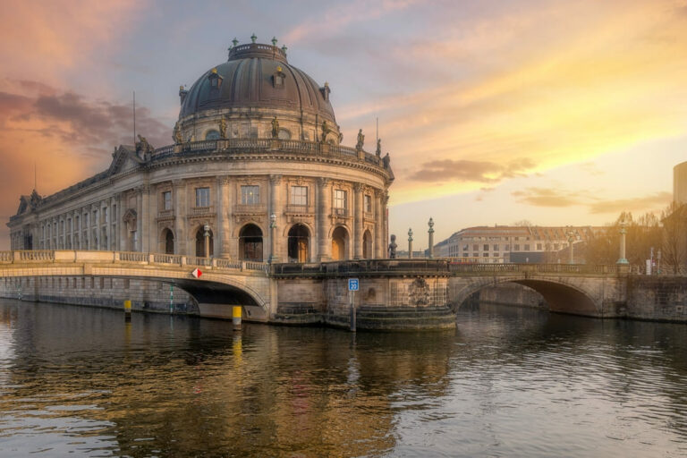 Prépositions datif allemand : les 7 essentielles à maîtriser